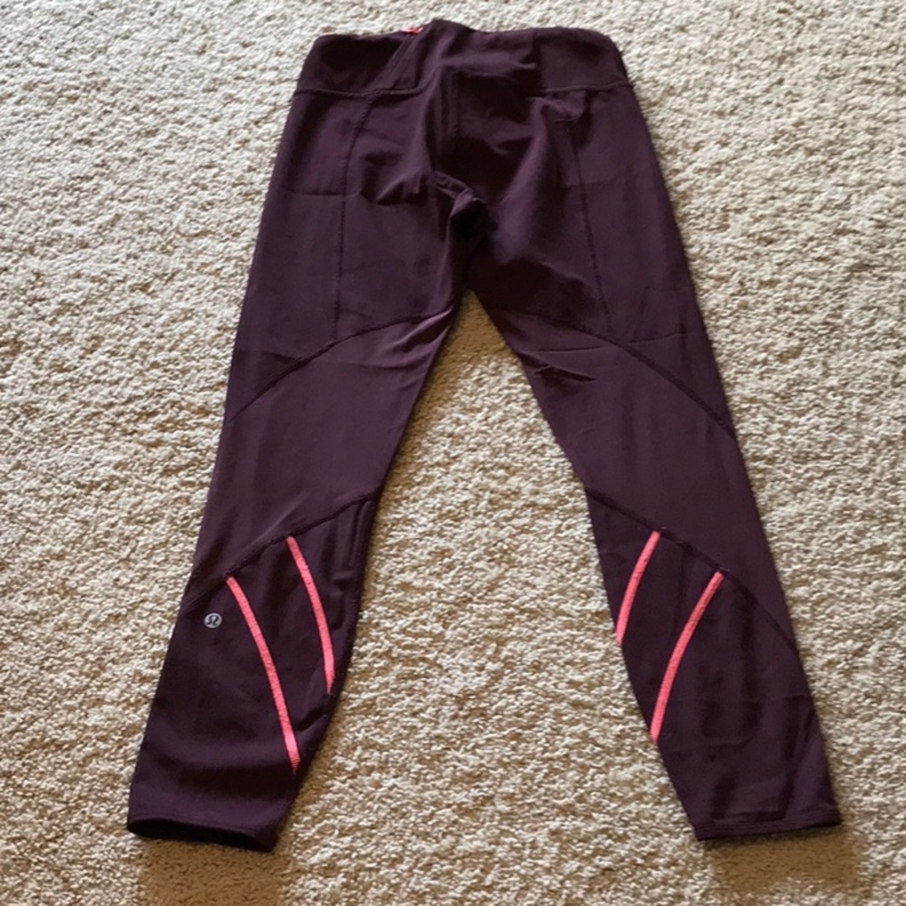 Lululemon Size 4 maroon leggings